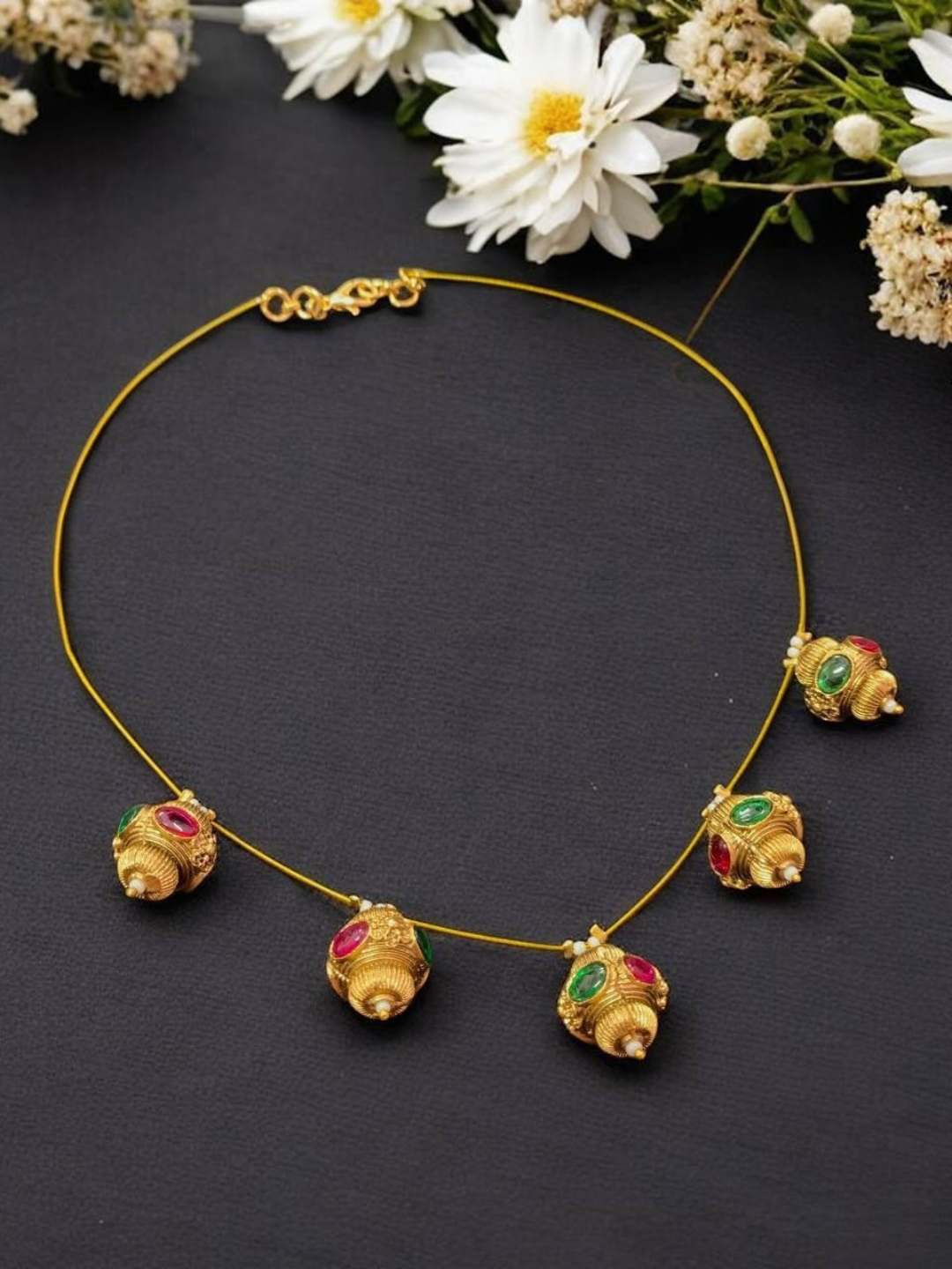 Ishhaara Minimal Jadau Pendant Necklace