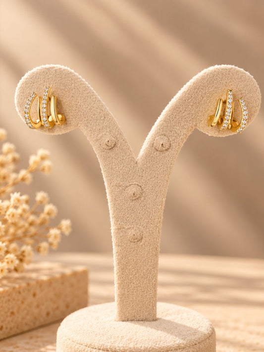 Ishhaara Minimal Stud Earrings