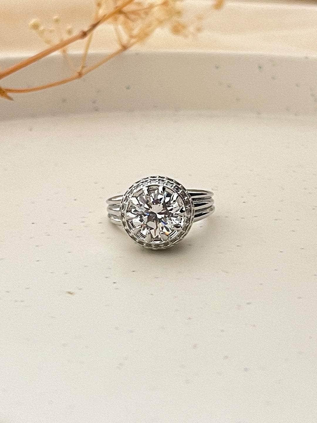 Ishhaara Moissanite Engagement Ring