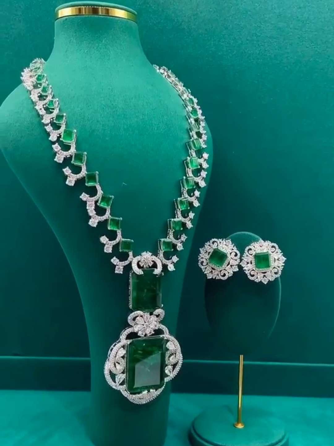 Ishhaara Neeta Ambani Inspired Double Stone Emerald Necklace