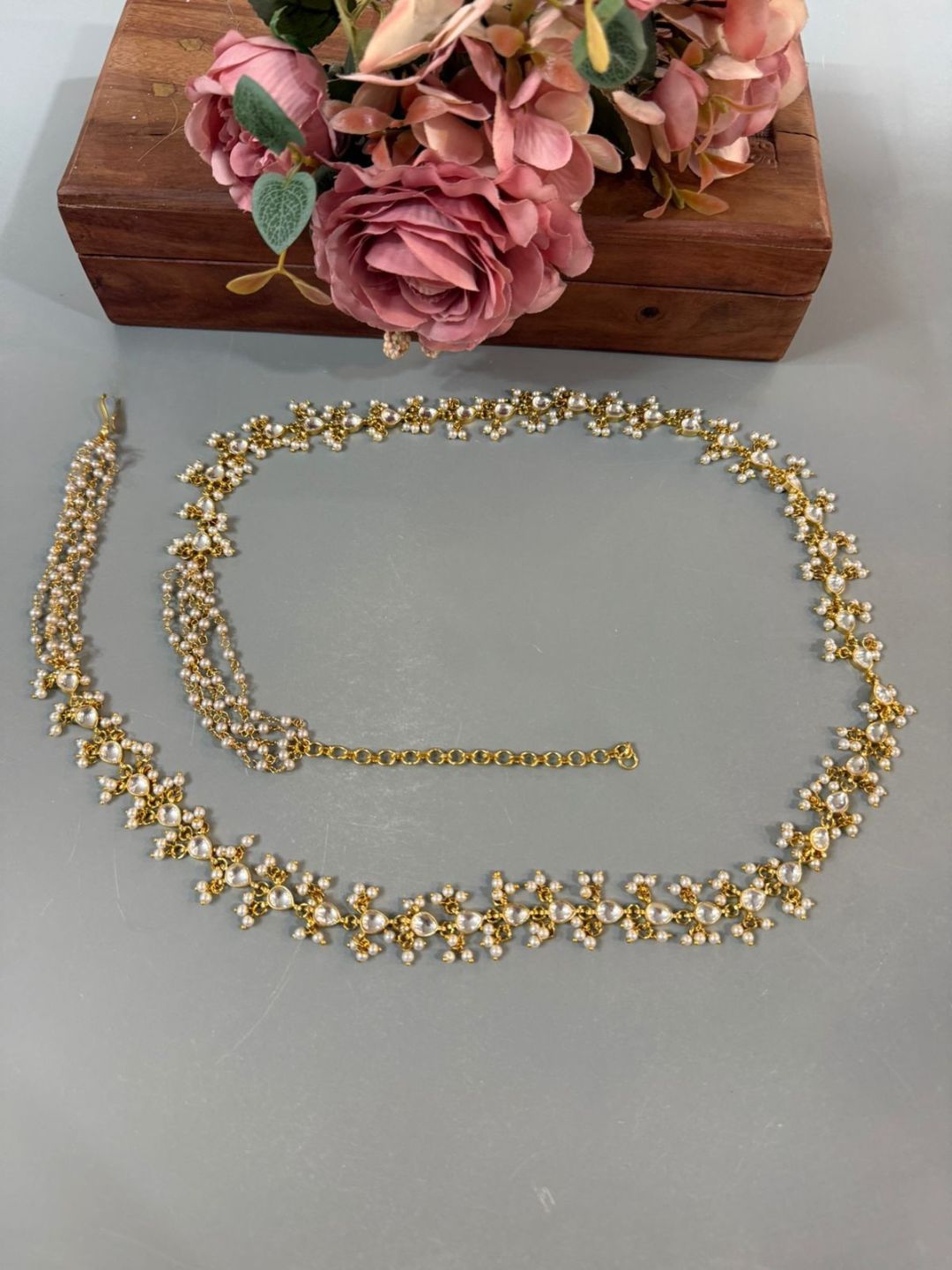 Ishhaara Pachi Kundan And Pearl Cluster Hipchain