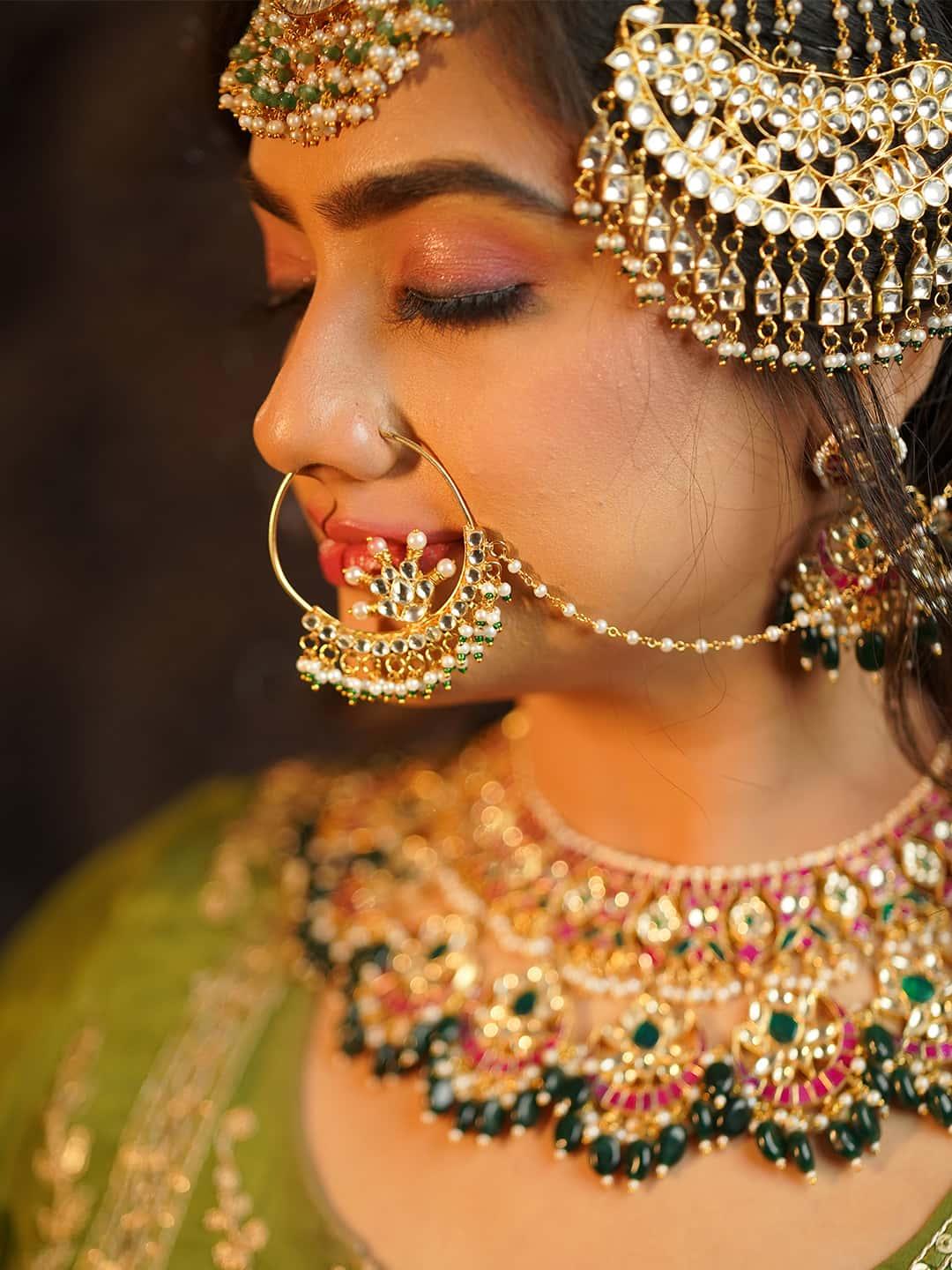 Ishhaara Pachi Kundan Bridal Nath