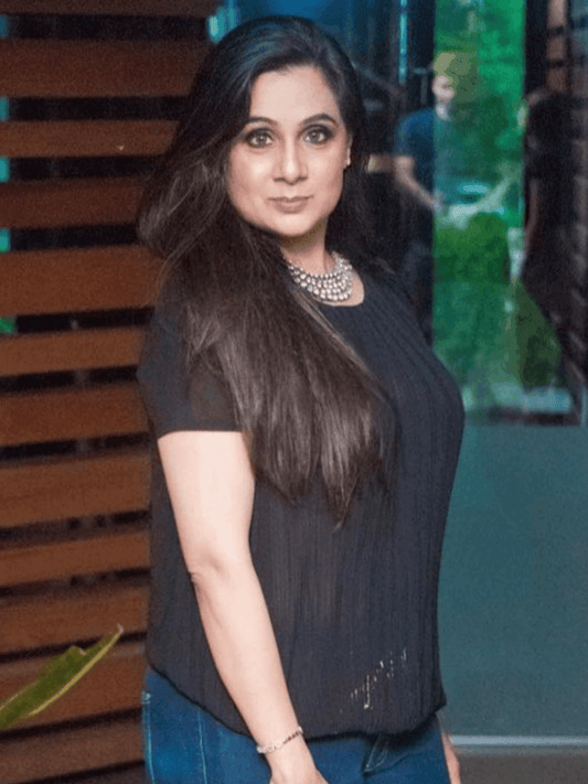 Ishhaara Parul Garg In Diamond Choker With Earring Gold