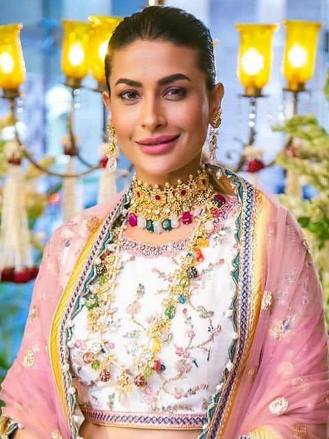 Ishhaara Pavitrapunia In Flower Motif Choker Set