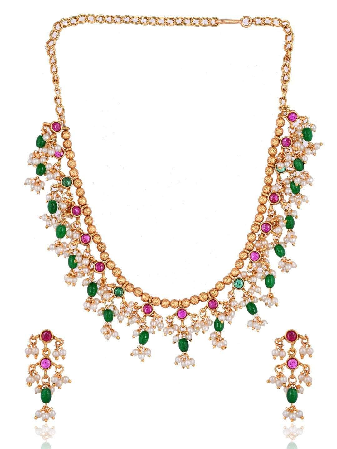 Ishhaara Pearl And Kemp Necklace With Earrings