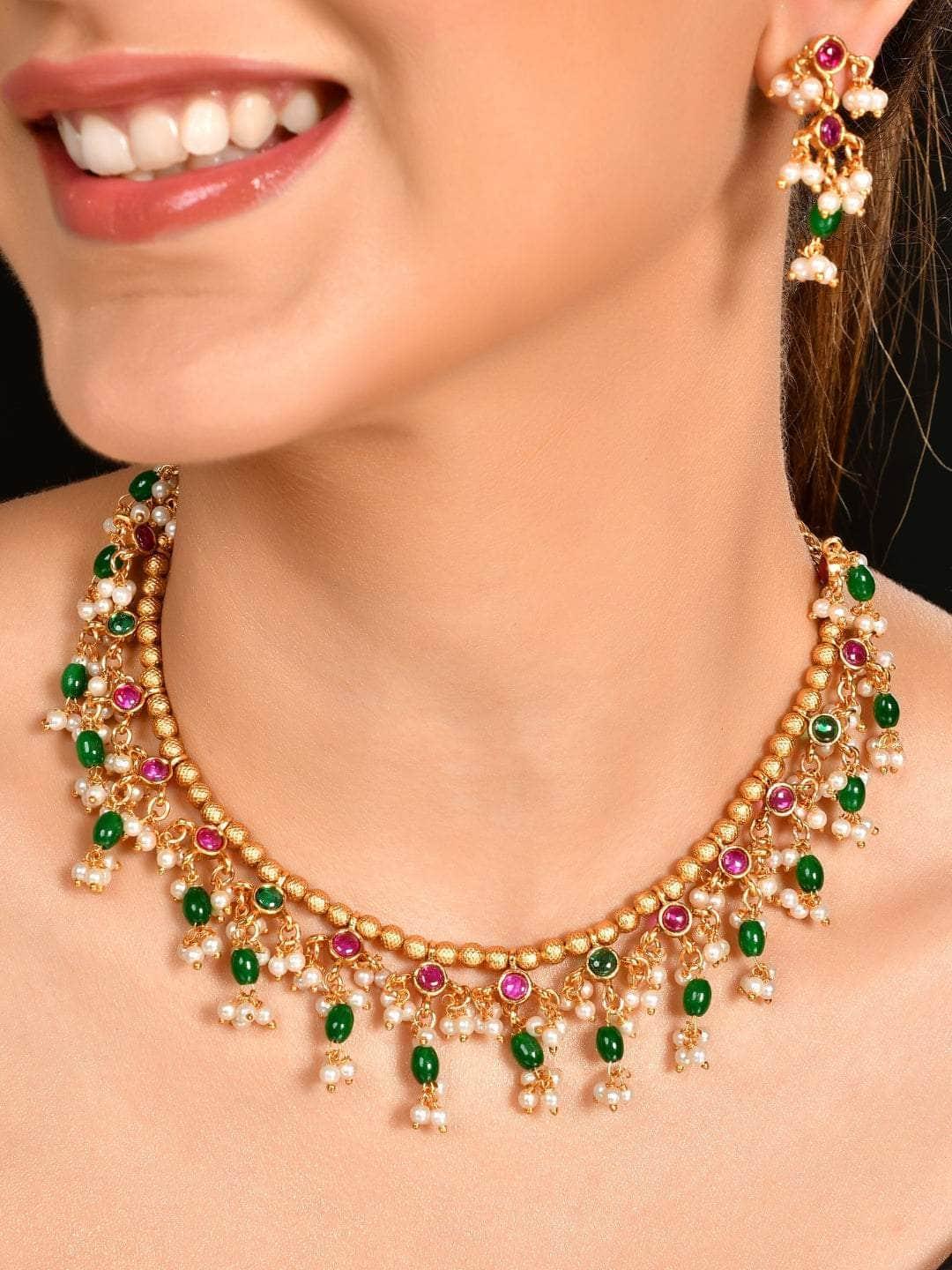 Ishhaara Pearl And Kemp Necklace With Earrings