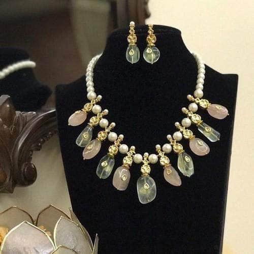 Ishhaara Pearl Split Multi Stone Simple Necklace