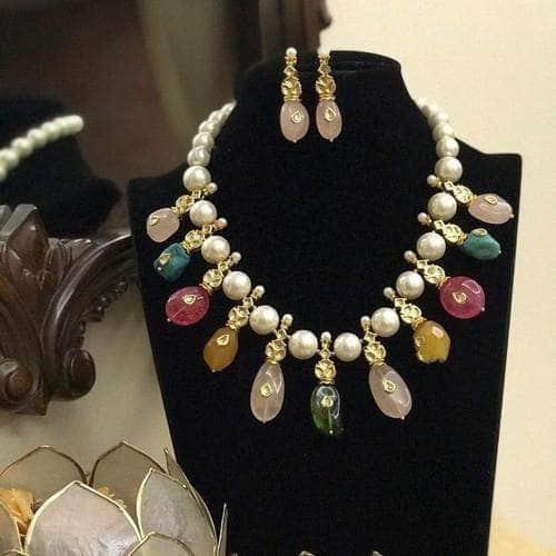Ishhaara Pearl Split Multi Stone Simple Necklace