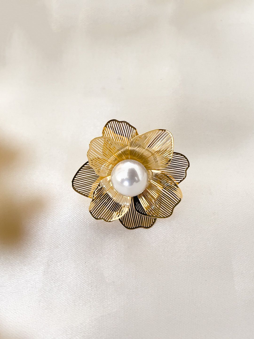 Ishhaara Pearl Studded Floral Ring