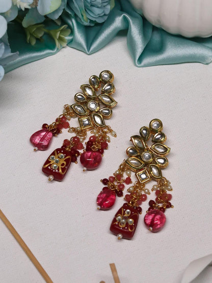 Ishhaara Masoom Minawala In Kundan Precious Stone Earring