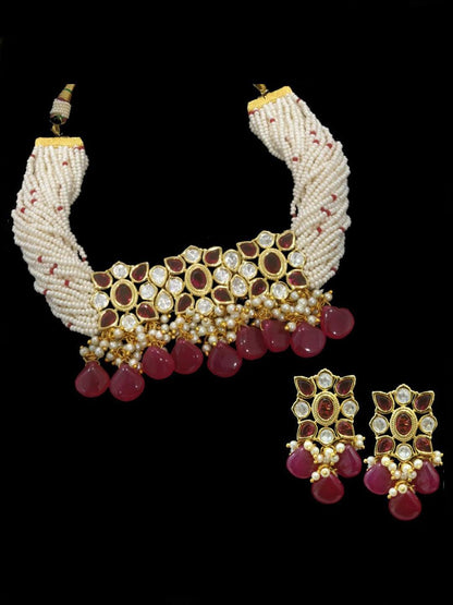 Ishhaara Mrunal Thakur In Crystal Faux Pearl Choker Necklace Set