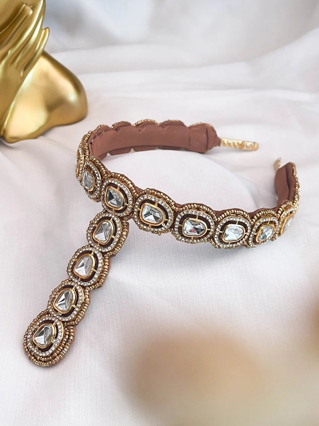 Ishhaara Premium Uncut Mossanite Hair Band With Maang Tikka