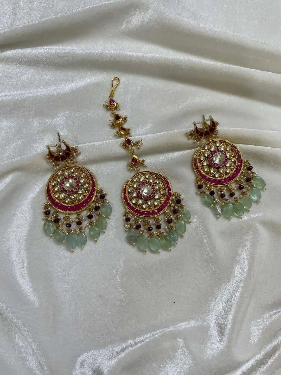 Ishhaara Rajasthani Traditional Jadau Chandbali And Tikka Set