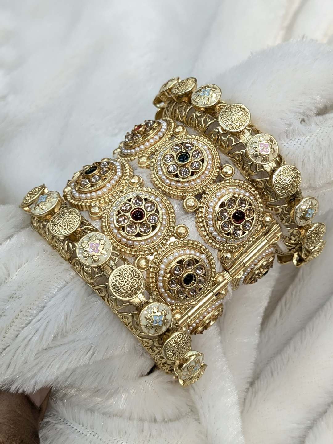 Ishhaara Rajwadi Bangles
