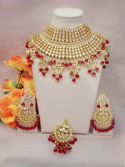 Ishhaara Peora Gold Plated Kundan Choker