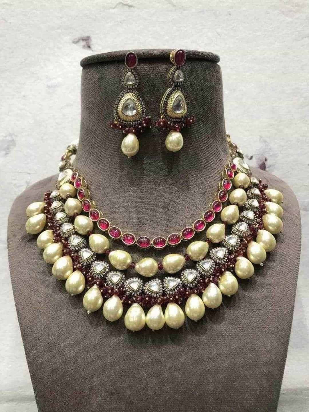 Ishhaara Polki Necklace With Beads