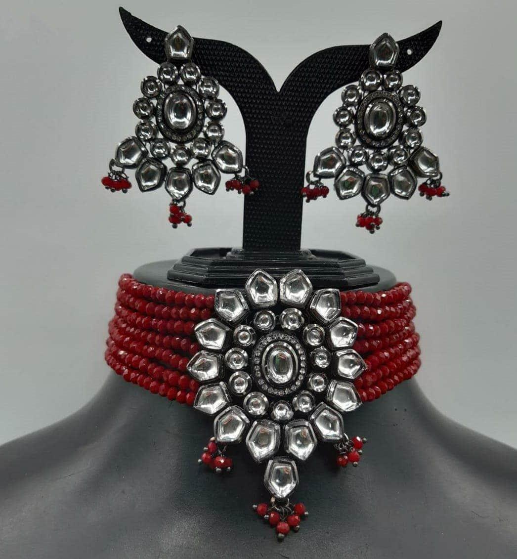 Ishhaara Rodium Pendant Choker Set