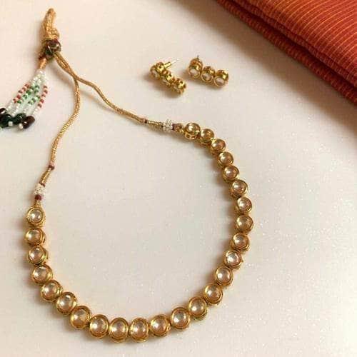 Ishhaara Round Kundan Single Line Necklace