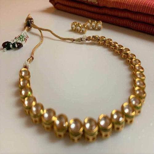 Ishhaara Round Kundan Single Line Necklace