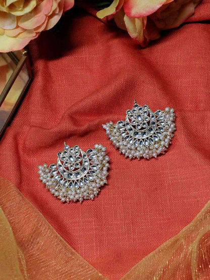 Ishhaara Saiee M Manjrekar In Chandbali Motif Earrings