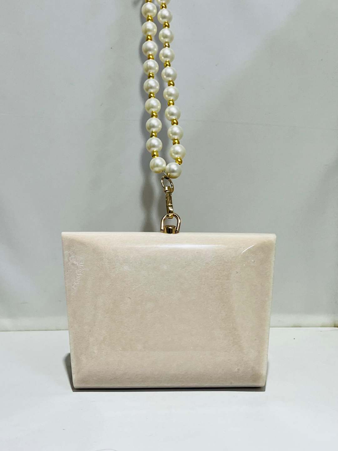Ishhaara Sea Shell Inspired Resin Shell Square Shaped Bag