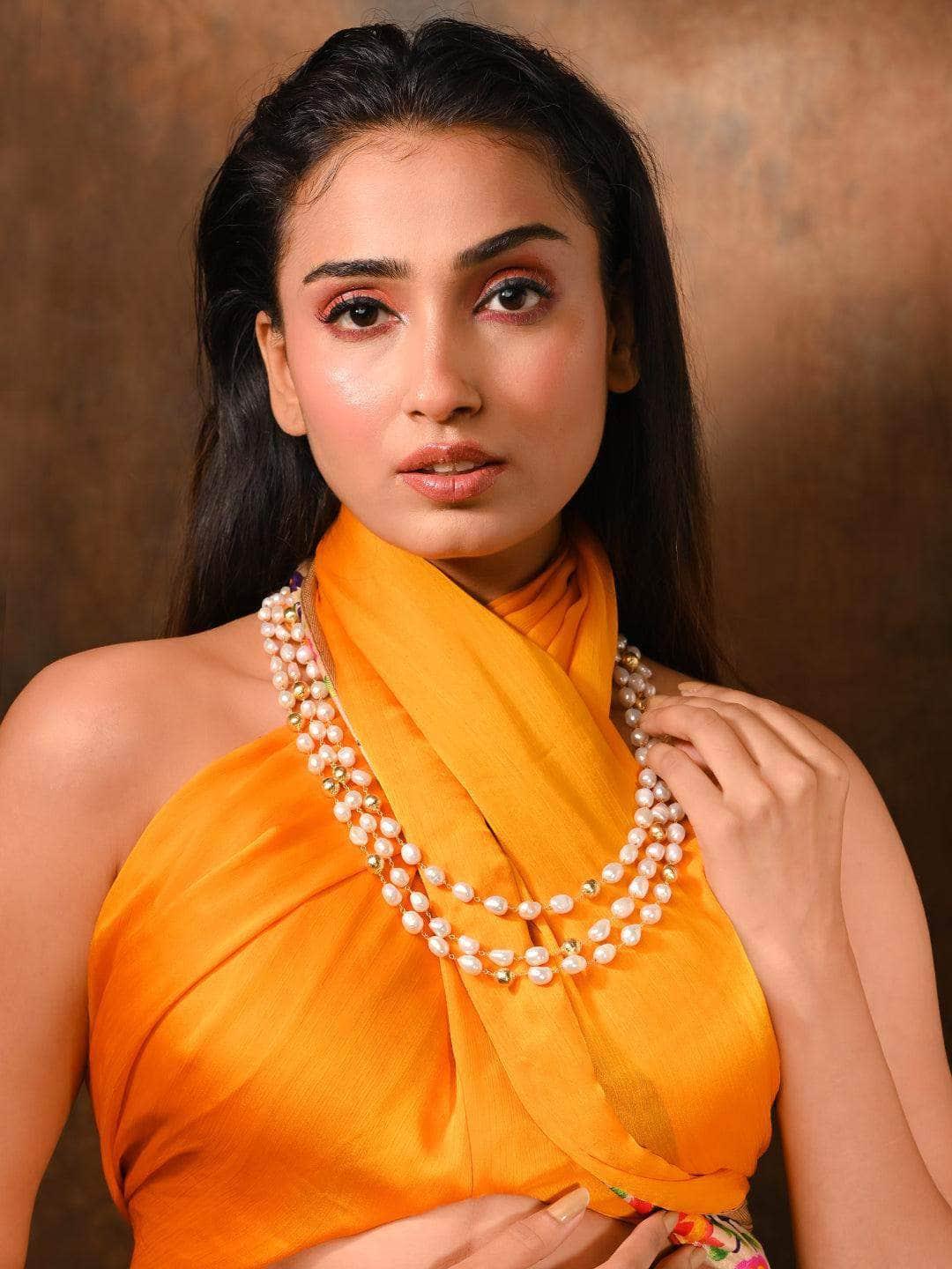 Ishhaara Shell Pearl Triple Layered Haar