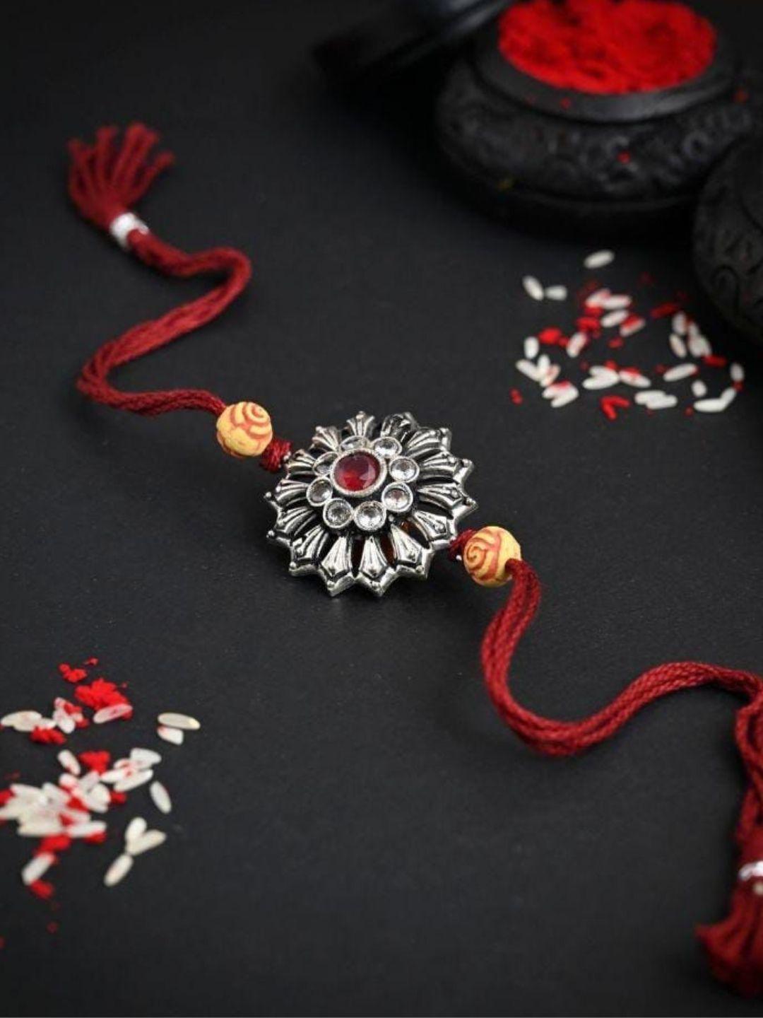 Ishhaara Silver Allure Unique Rakhi