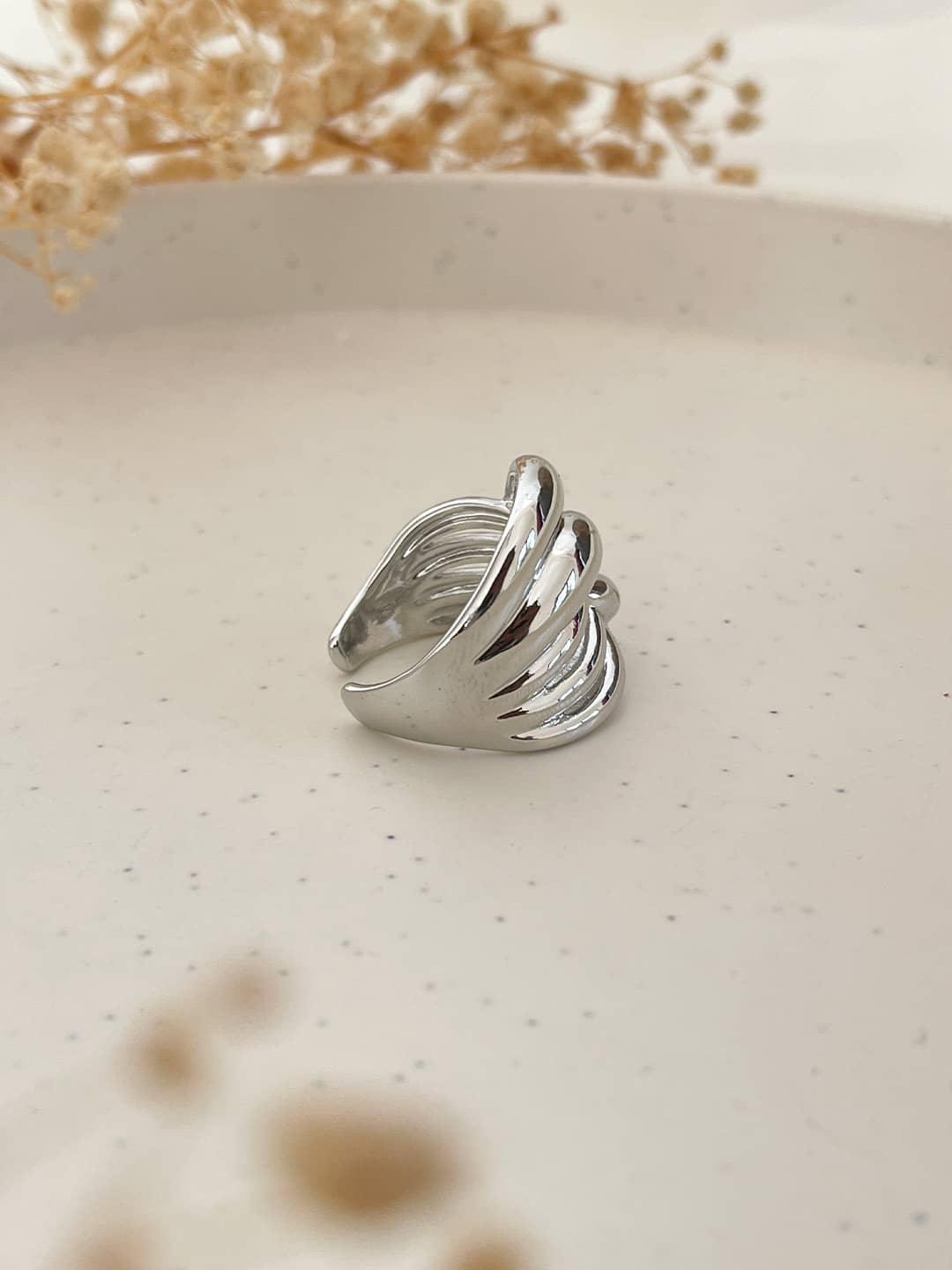 Ishhaara Silver Knot Ring