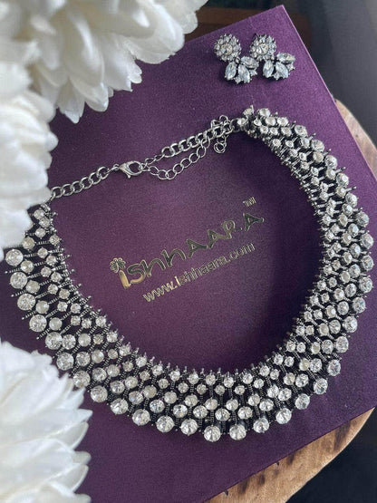 Ishhaara Shruti Shetty In Diamond Choker With Earrings Silver