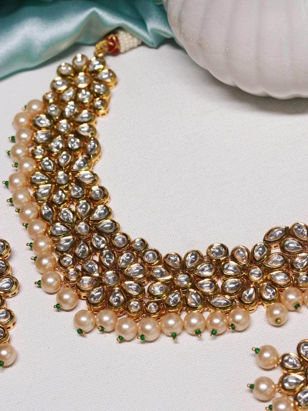 Ishhaara Simple Kundan Choker With Pearls Necklace Set