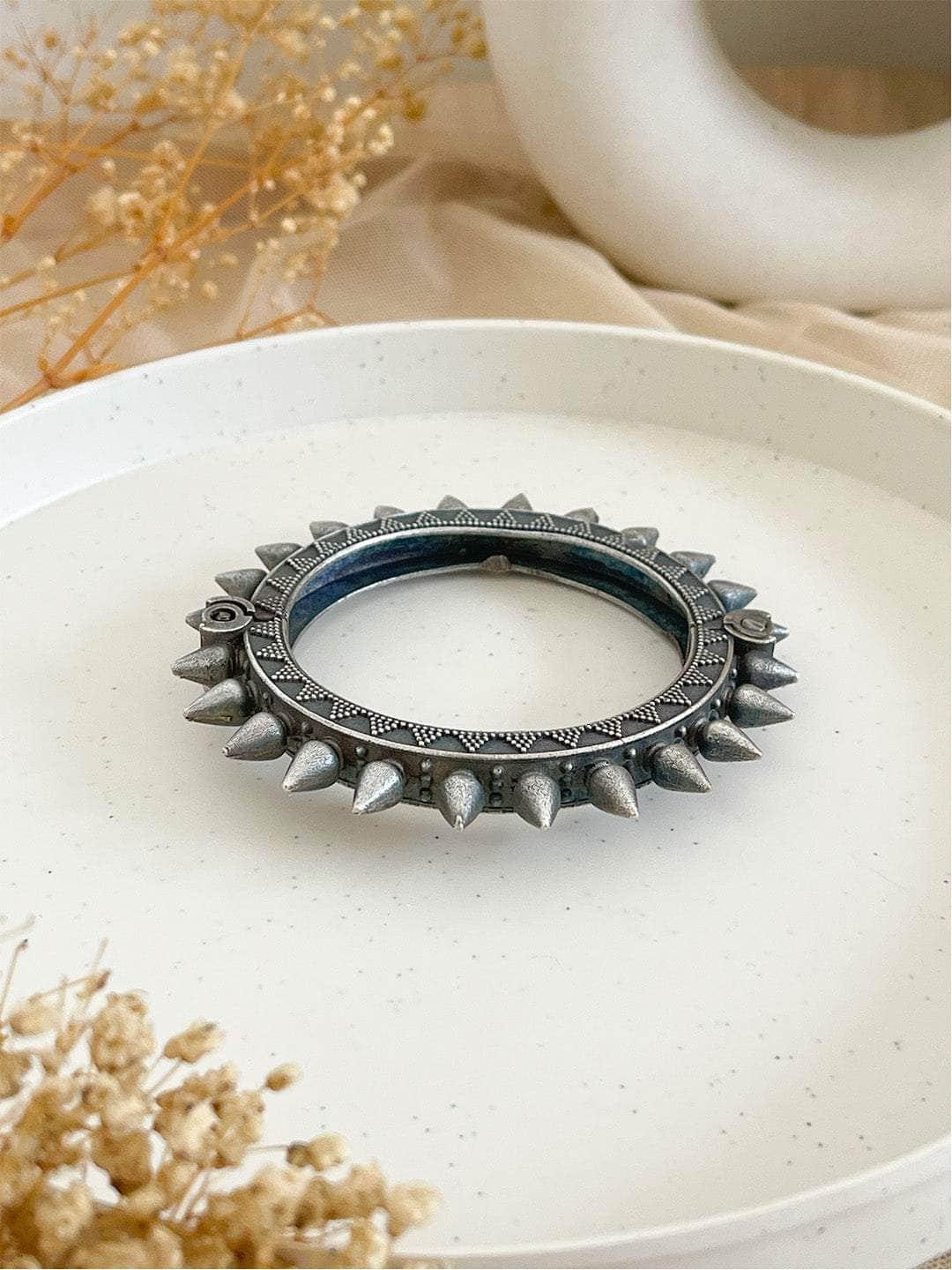 Ishhaara Spike Oxidized Bangle