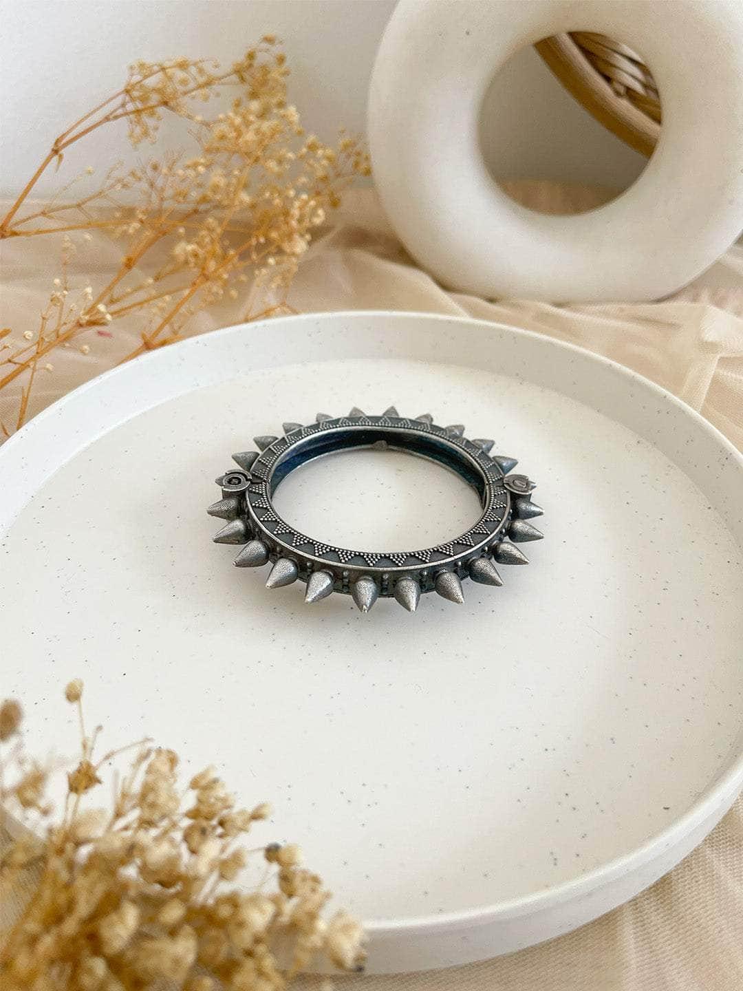 Ishhaara Spike Oxidized Bangle