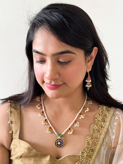 Ishhaara Star Shaped Pendant Studded Kundan Jadau Necklace Set