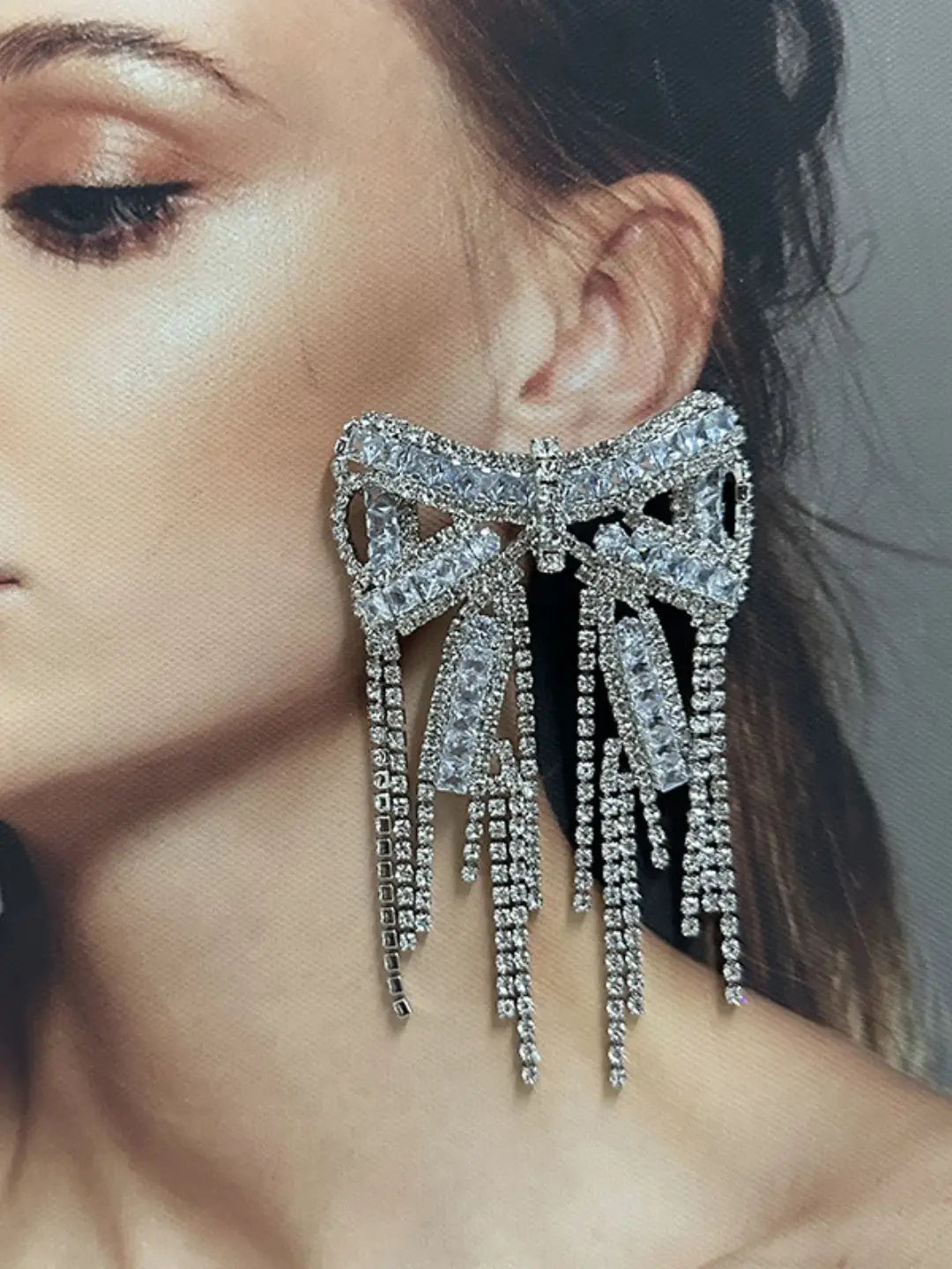 Ishhaara Statement Zircon Bow Earring