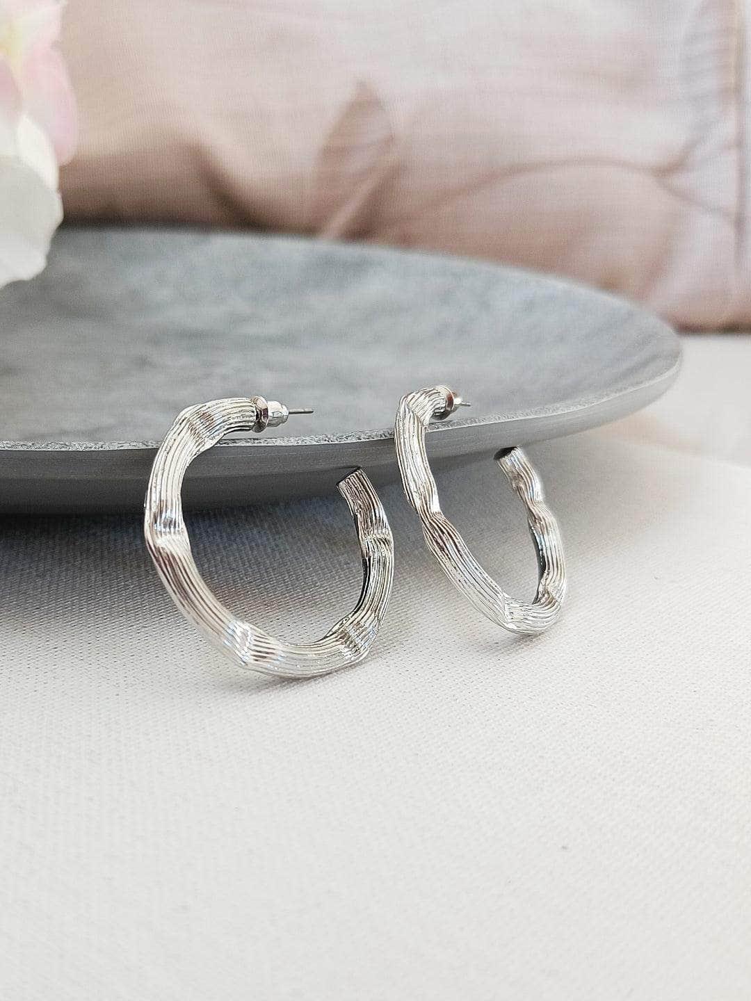 Ishhaara Tabu In Delicate Huggie Silver Hoop