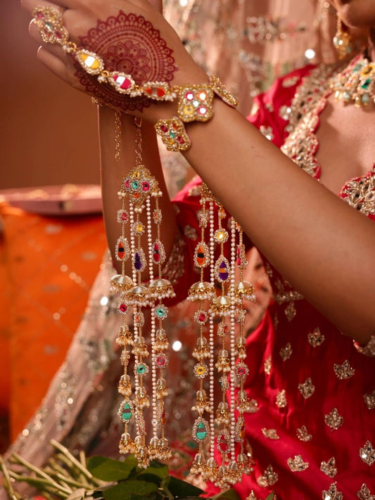 Ishhaara Traditional Hathphool Kaleera