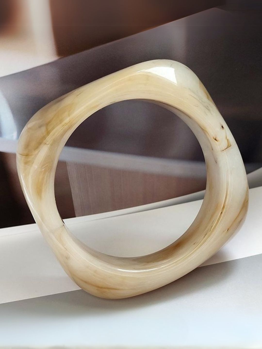 Ishhaara Trendy Korean Resin Acrylic Bangle Bracelet