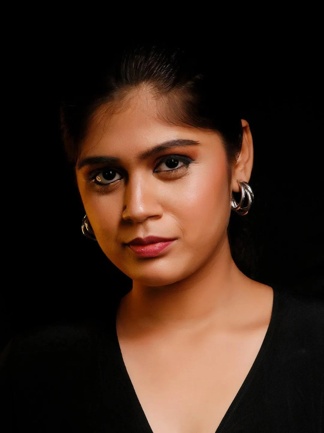 Ishhaara Triple Hoop Earrings Silver