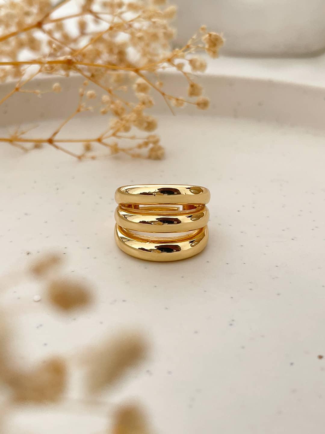 Ishhaara Triplet Dome Ring