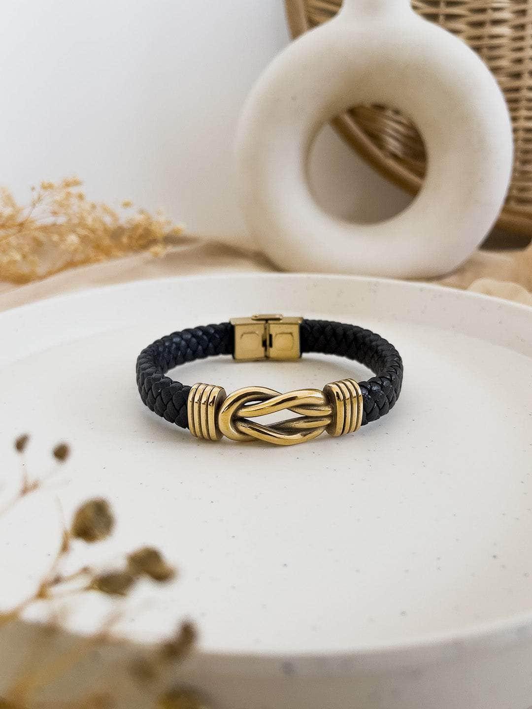 Ishhaara Twisted Gold Mens Bracelet
