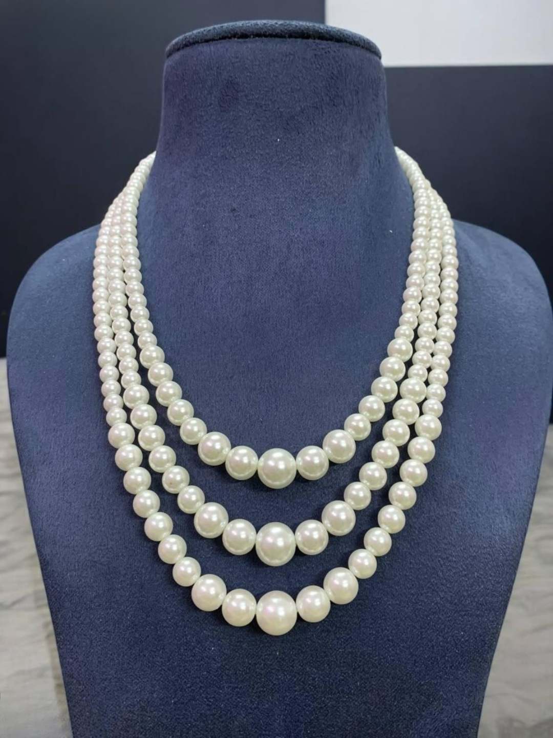 Ishhaara Vintage Faux Pearl Necklace
