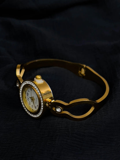 Ishhaara Vintage Golden Bracelet Watch
