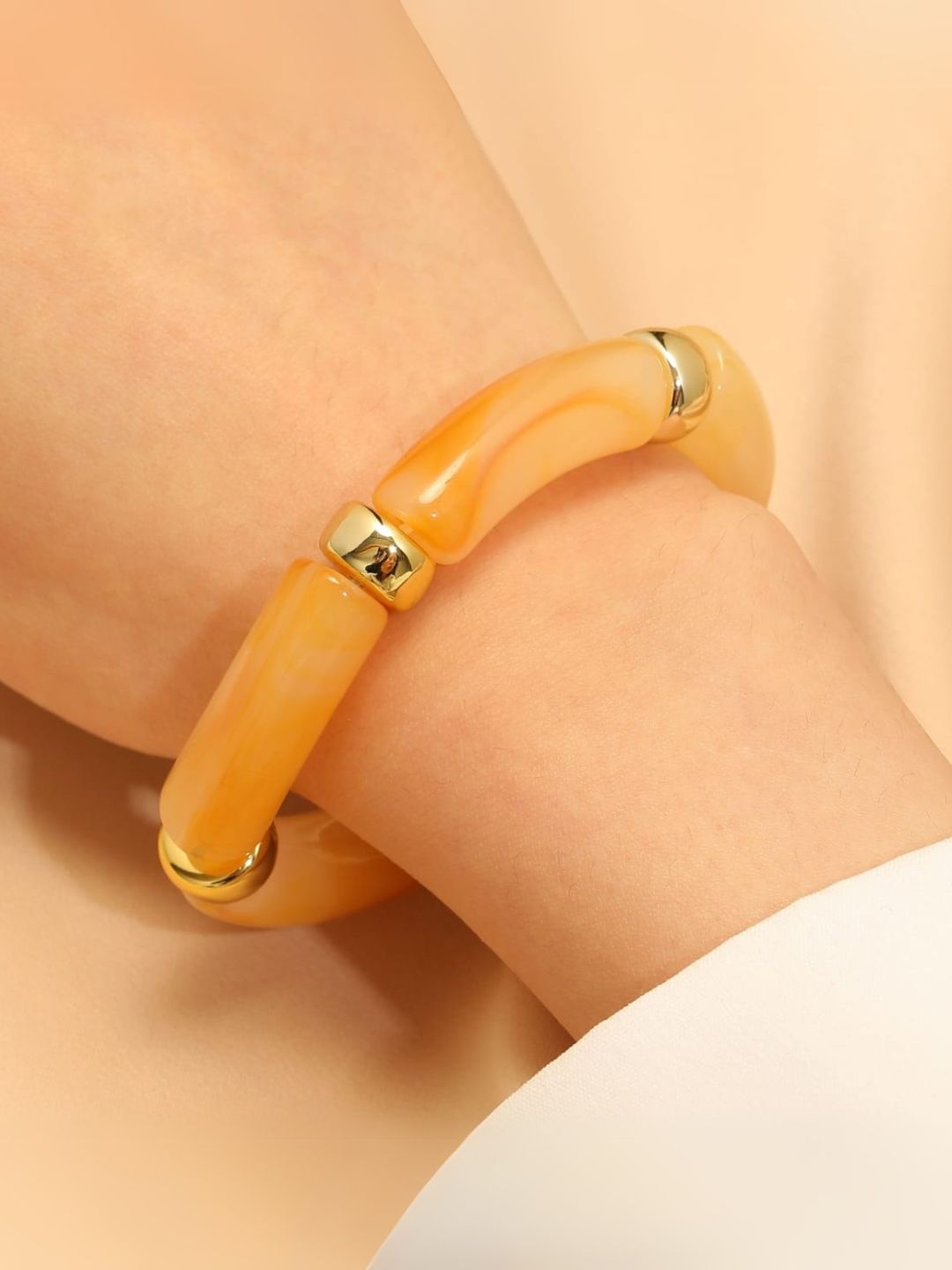Ishhaara Viral Gold And Resin Bracelet